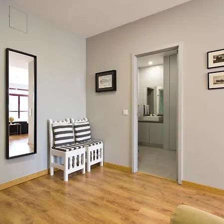 Terrace Apartment *