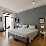 Apartment Terrace *